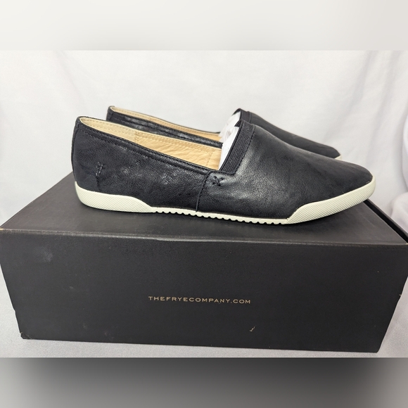 NIB Frye Melanie Slip On Women's Shoes Size 8 - Picture 5 of 12